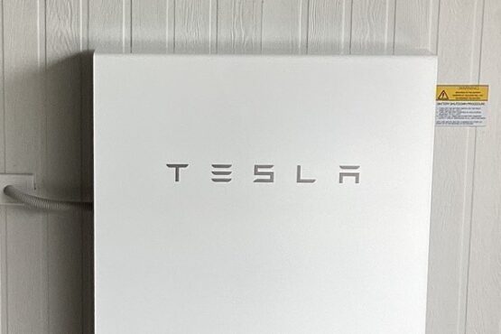 Tesla Powerwall 2 Battery
